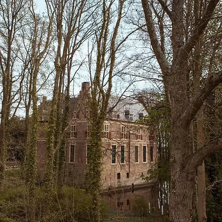 Boutique Restaurant Bal ホテル