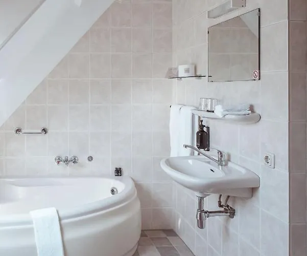 Boutique Restaurant Bal Hotel 3*