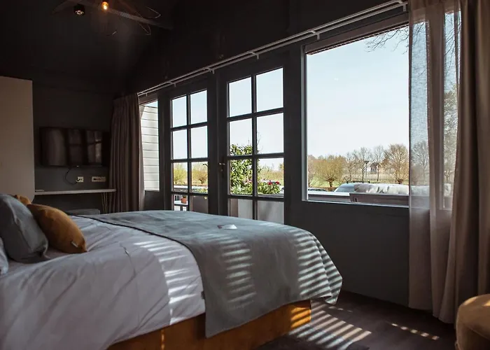 Boutique Restaurant Bal Hotel 3*